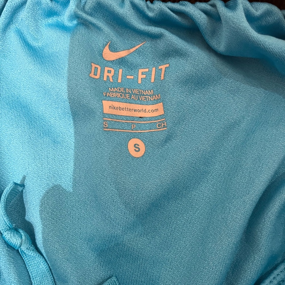Nike Dri-fit shorts - Picture 4 of 4